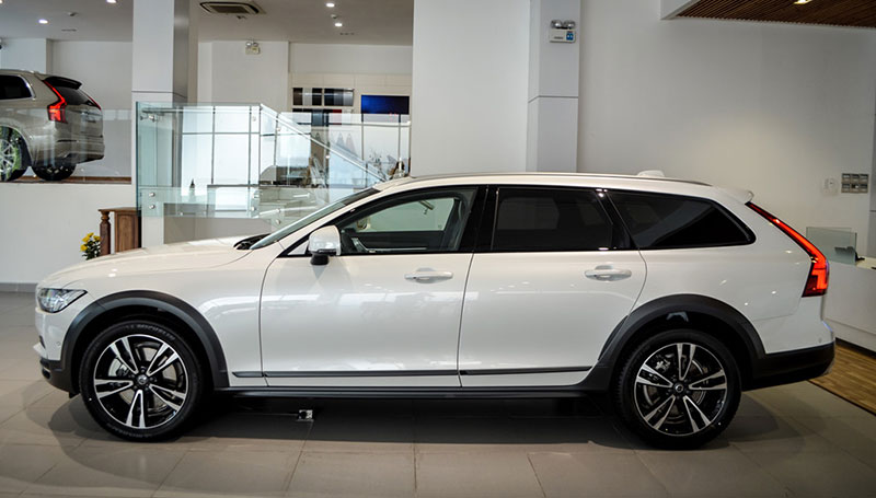 Volvo V90 Cross Country 2018 hàng độc tại Việt Nam